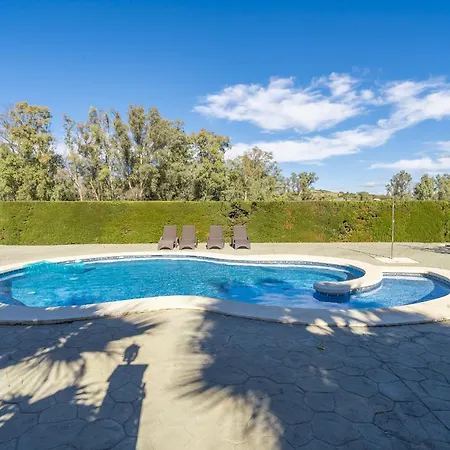 Cubo's River Side House Tatil Evi