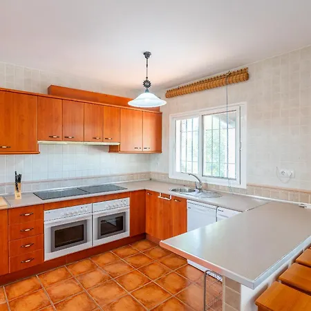 Cubo's River Side House Tatil Evi