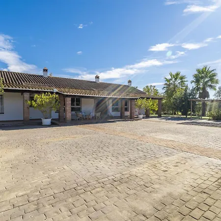 Tatil Evi Cubo's River Side House Coín